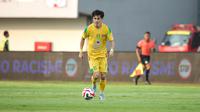 BRI Super League: Rivera Kena Kartu Merah, Pelatih Persebaya Angkat Bicara soal Penerapan VAR